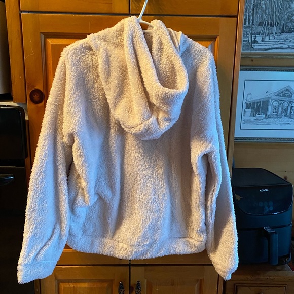 Soft fluffy hoodie - Picture 2 of 2